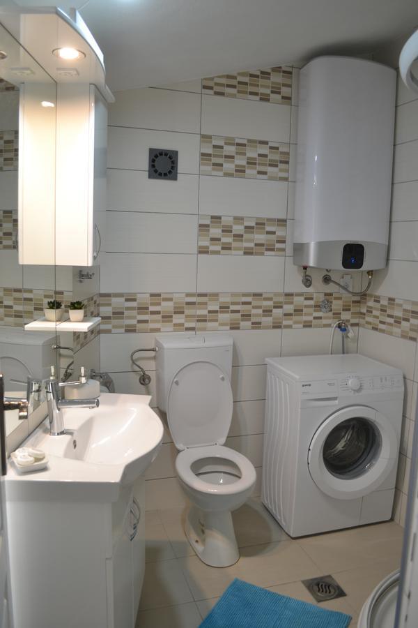 Apartments Nikovic Рисан Экстерьер фото